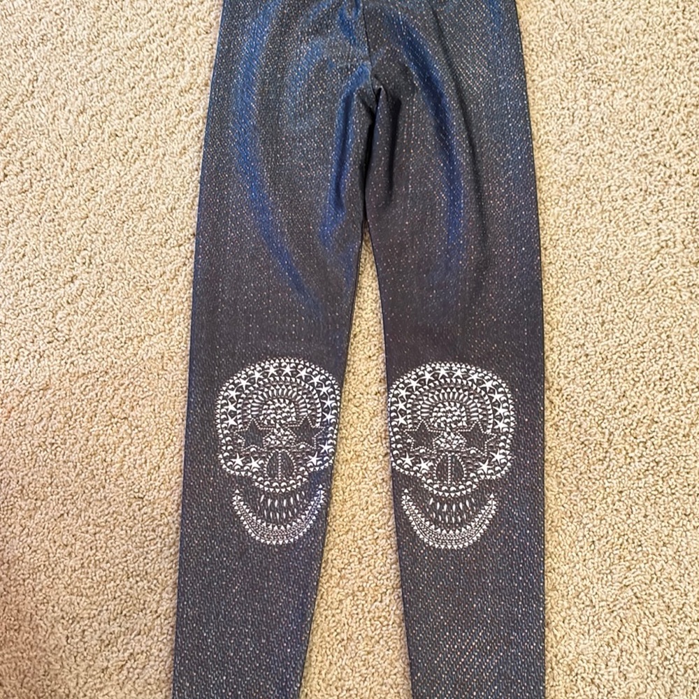 Terez Girls Black Skull Print Leggings